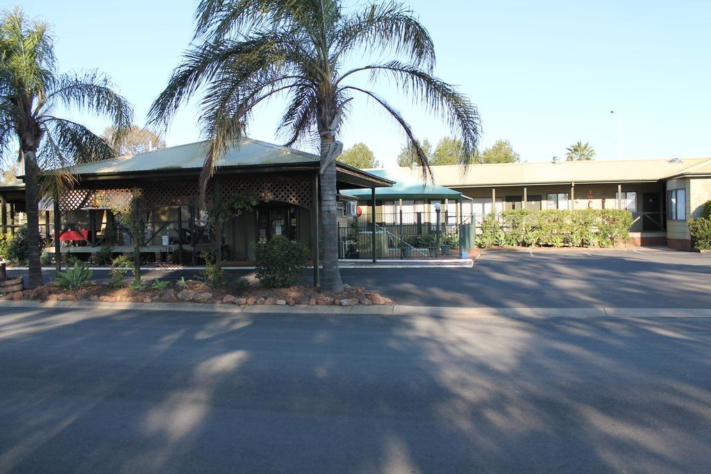 Lake Forbes Motel Exterior foto